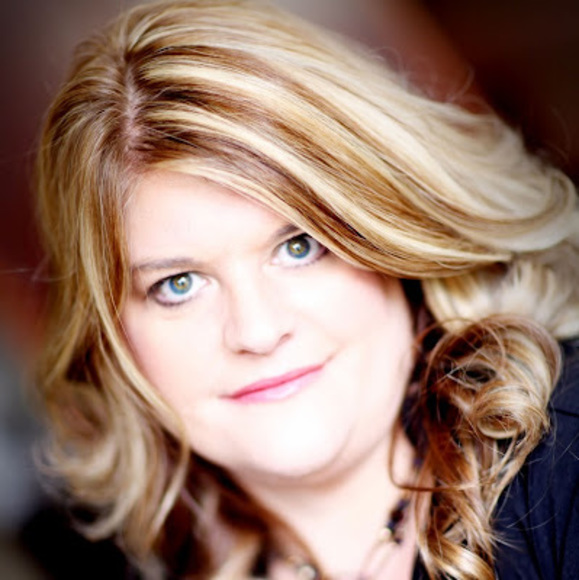 Meet your Posher, Ellie - Picture 1 of 1